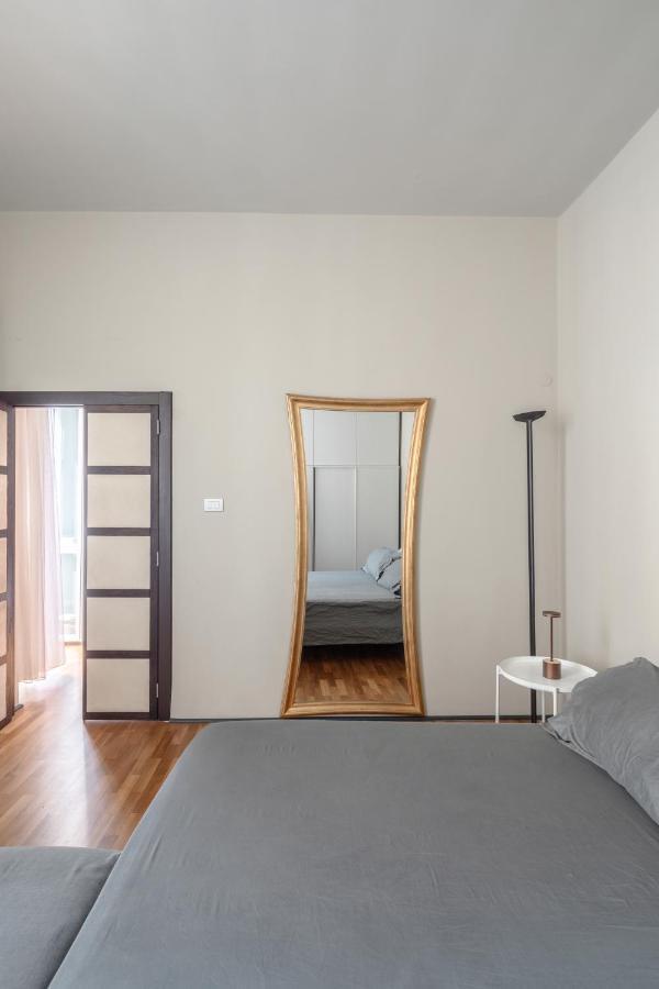 Fontanella Borghese Elegant & Beautiful Apartment Rome Exterior photo