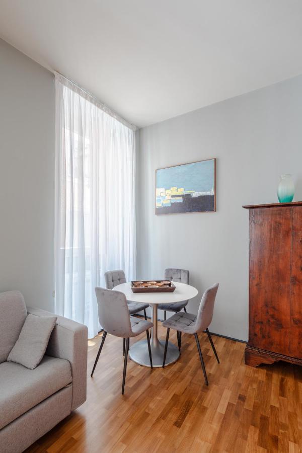 Fontanella Borghese Elegant & Beautiful Apartment Rome Exterior photo