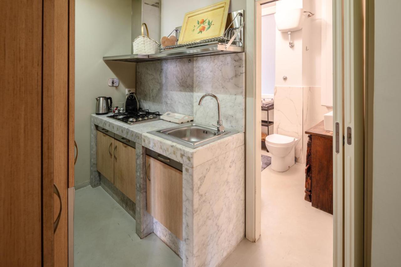Fontanella Borghese Elegant & Beautiful Apartment Rome Exterior photo